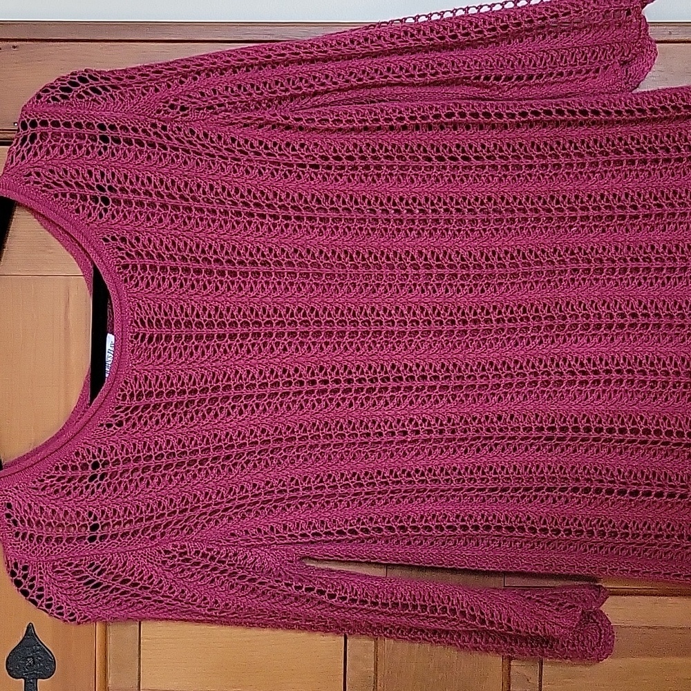 ST JOHN'S BAY CRANBERRY CROCHET KNIT SWEATER - Picture 3 of 6